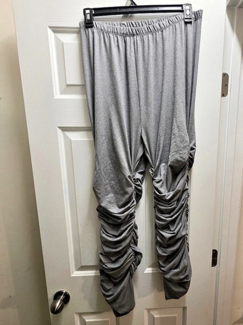 Fashion Nova Ruched Leggings in Gray Size 2X